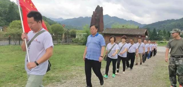阜阳市公交总公司新时代、新担当、新作为庆“七一”主题党日红色培训活动在井冈山举行。