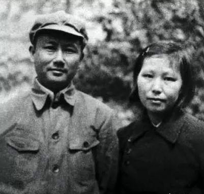 陈正人,首任江西省委**的“红色爱情”